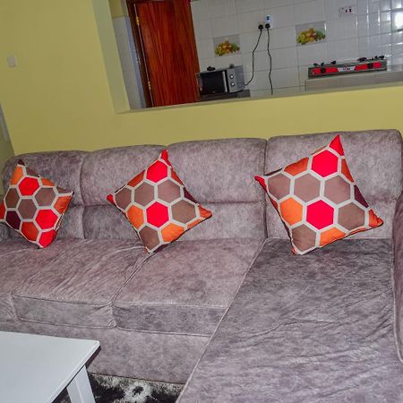 Lux Suites Bamburi Furnished Apartments Екстериор снимка