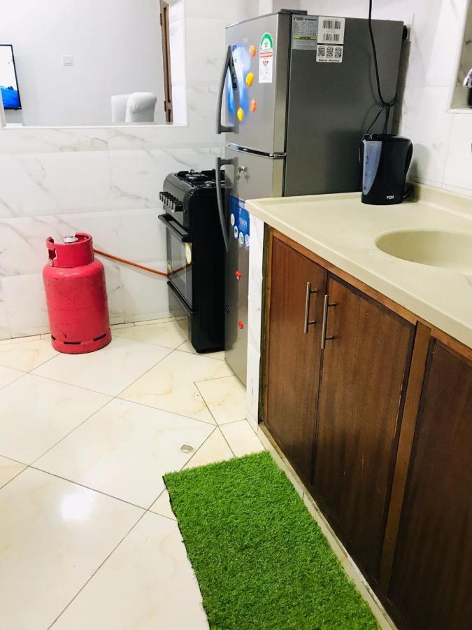 Lux Suites Bamburi Furnished Apartments Екстериор снимка