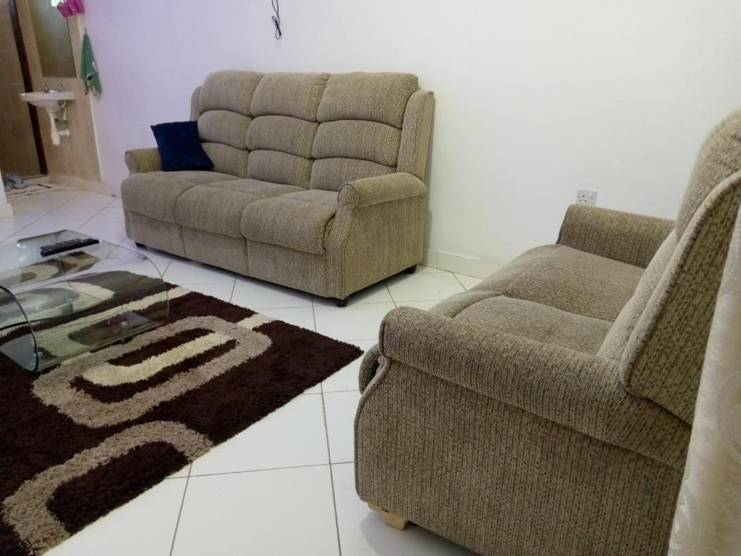 Lux Suites Bamburi Furnished Apartments Екстериор снимка