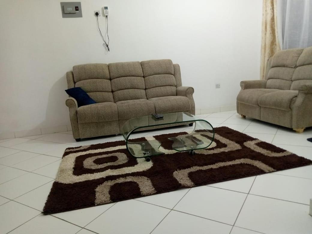 Lux Suites Bamburi Furnished Apartments Екстериор снимка