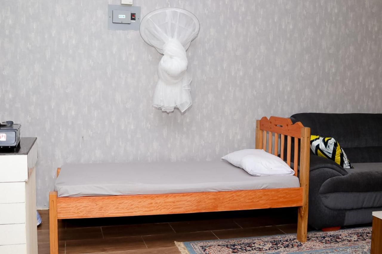Lux Suites Bamburi Furnished Apartments Екстериор снимка