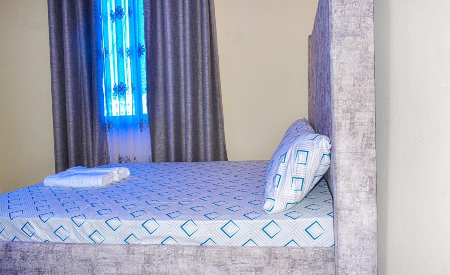 Lux Suites Bamburi Furnished Apartments Екстериор снимка