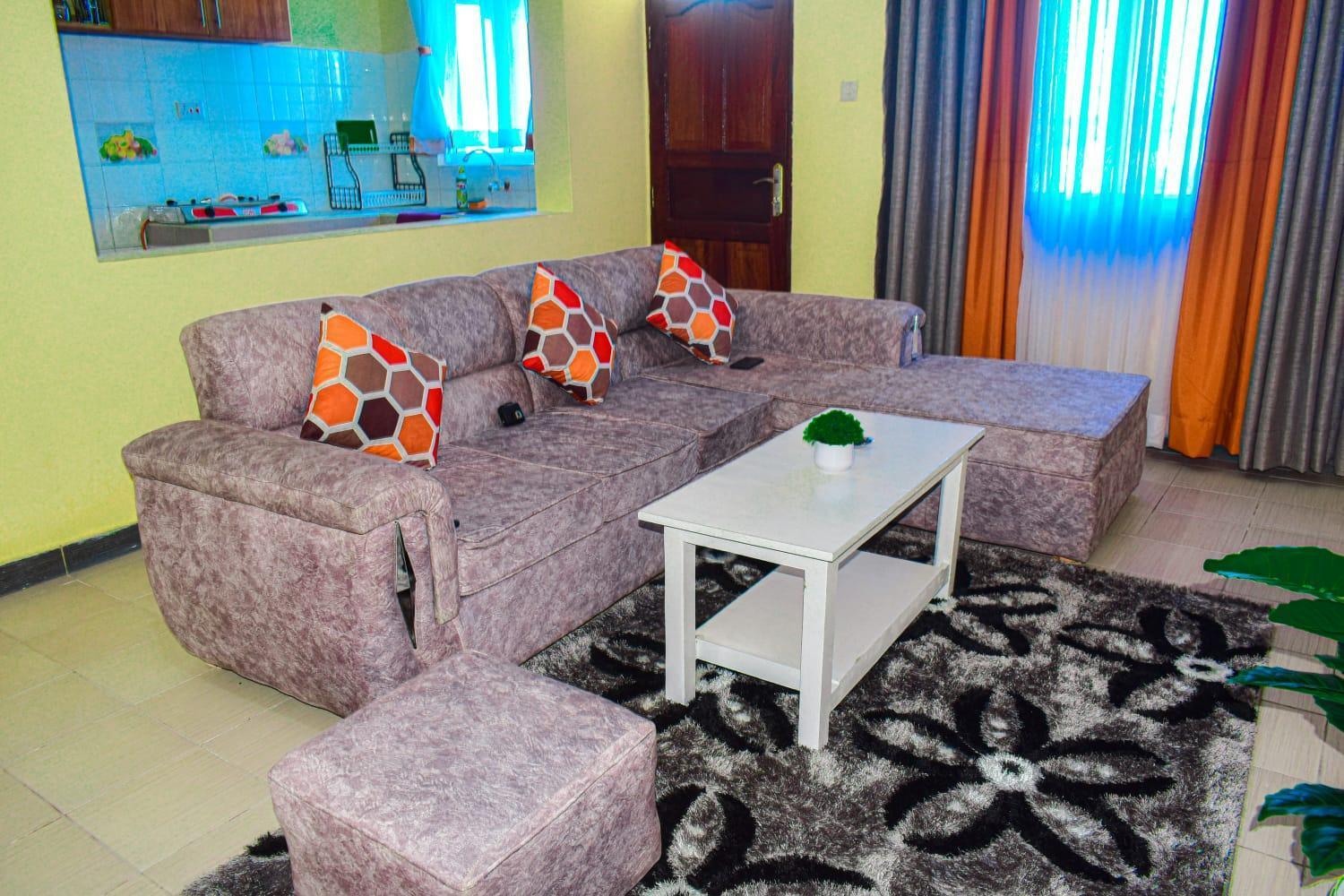 Lux Suites Bamburi Furnished Apartments Екстериор снимка
