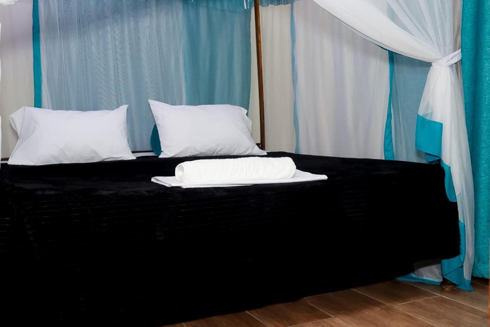 Lux Suites Bamburi Furnished Apartments Екстериор снимка